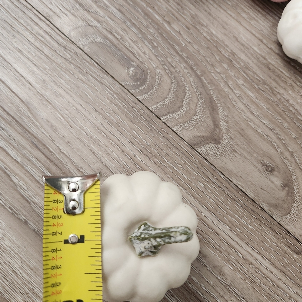 SOLD.Set of 7 White Decorative Pumpkins.SOLD - Picture 2 of 3